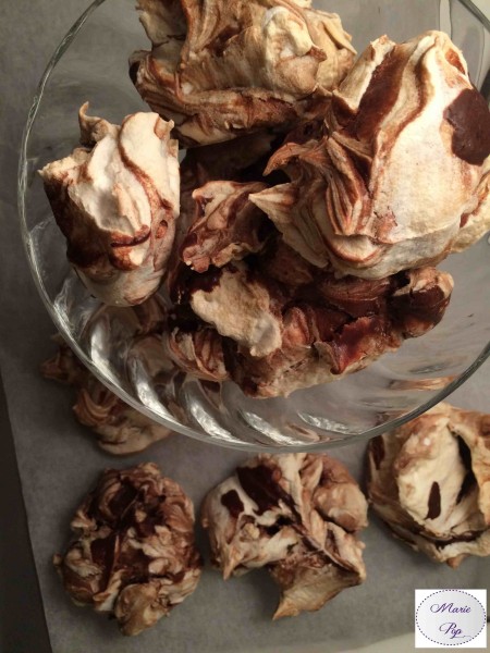 Meringues twist de chocolat : une recette à déguster ou à dévorer !