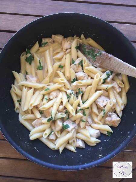 One pot pasta poulet sauce alfredo - la recette maxi miam !